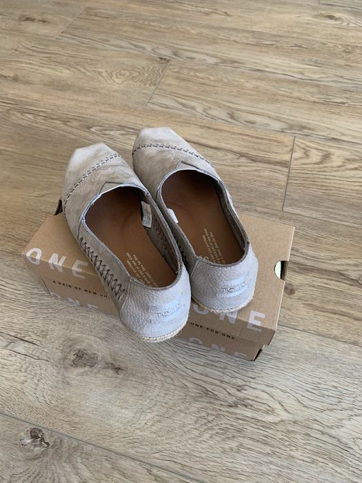 Szare skórzane espadryle rozmiar 36,5 Toms Drizzle Grey Nubuck Classic