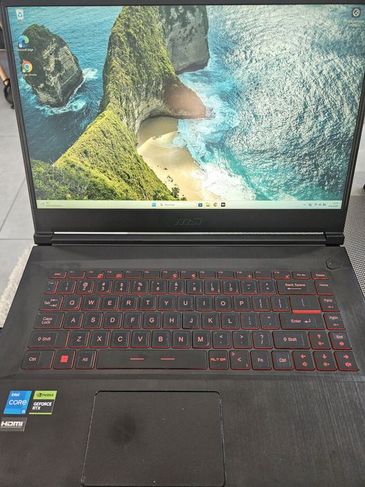 Laptop gamingowy i5 / SSD / RTX3050 NOWY
