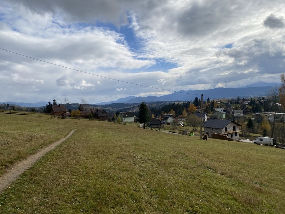 6 соток в Яблуниці, з видом на Говерлу та Петрос