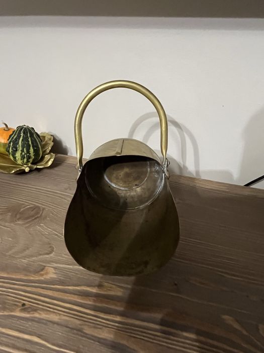 Stary dekoracyjny stojak na wino butelke mosiądz