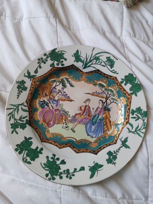 Pratos Porcelanas antigas !
