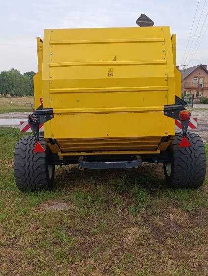 Prasa new Holland br 6090