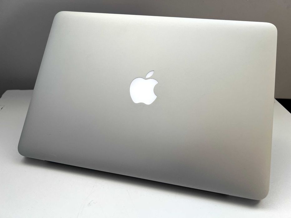 MacBook Pro 13 Retina A1502 2015 i5 2,9GHz 8GB 256 SSD 80%