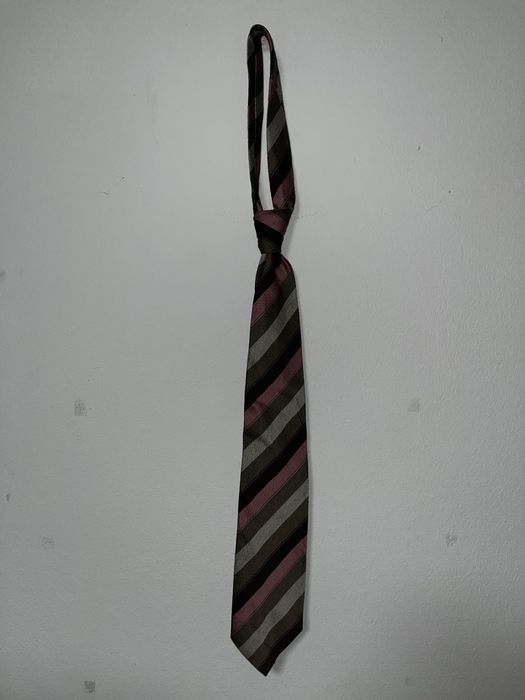 Різнобарвні,цікаві краватки від різних брендів