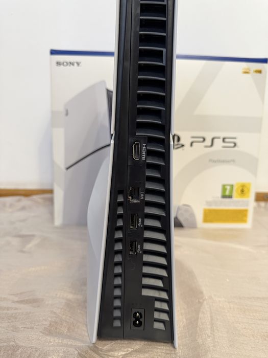 PlayStation 5 slim blu-ray 1 TB