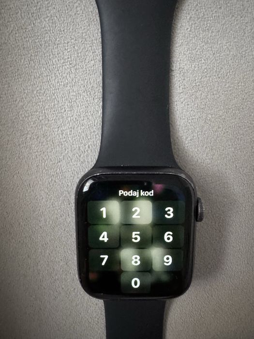 Apple watch 5.