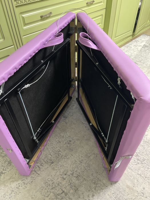 Масажний стіл для масажу  та інших косметологичних процедур