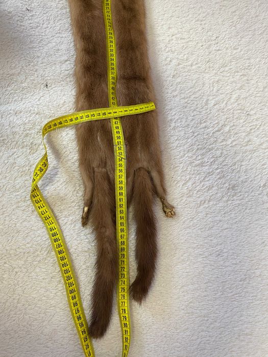 мех норки с лапками