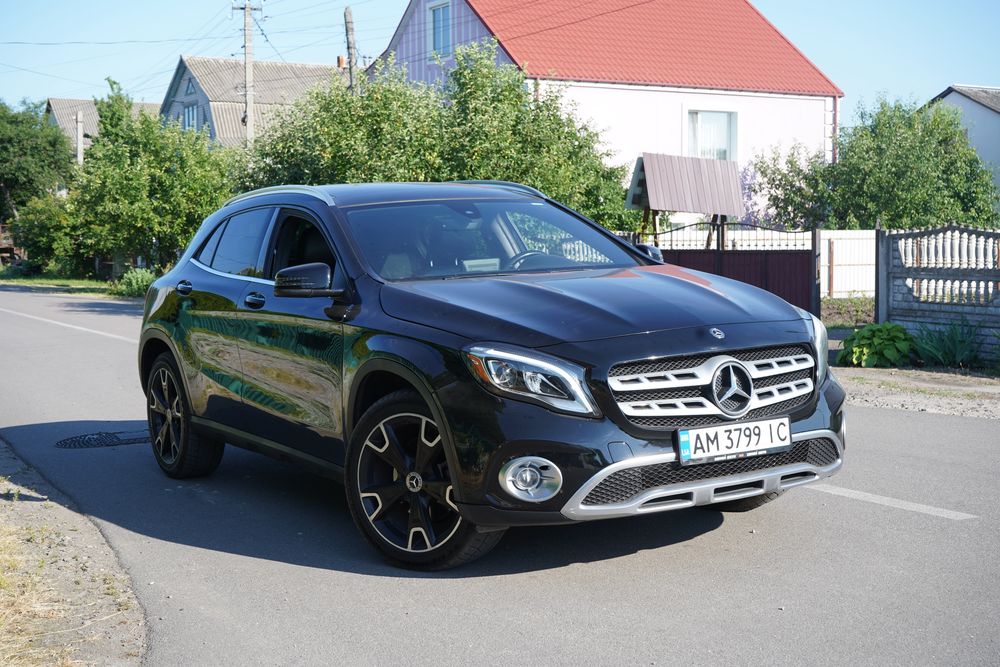 Продам мерседес mercedes gla x156