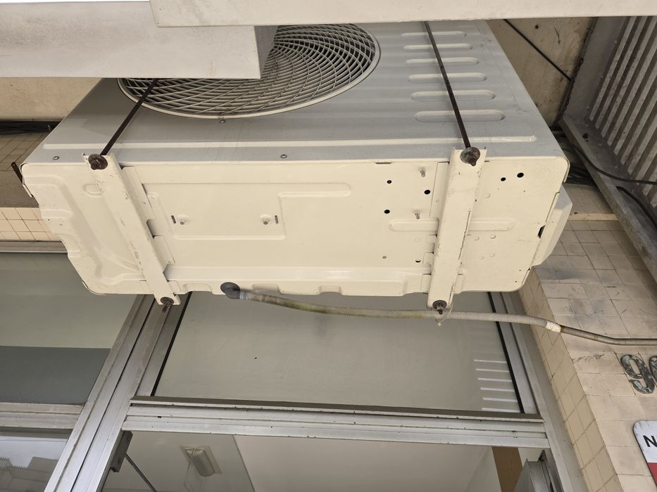 Ar condicionado Ekallor 9000 com 4x elementos
