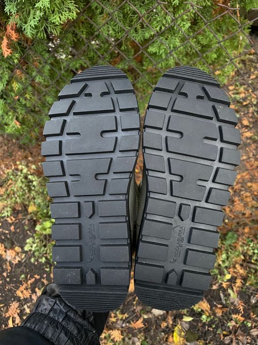 ОРИГІНАЛ UGG Koolaburra 37р оливкового кольору