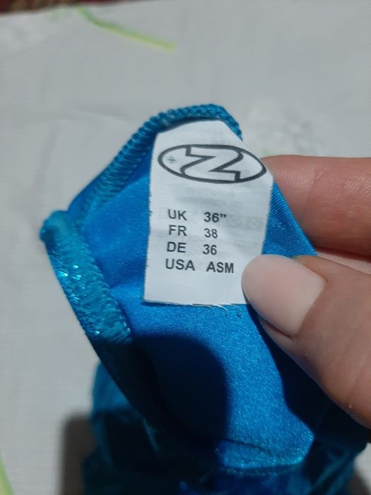 Продам купальник для художньої гімнастики 36 розмір
