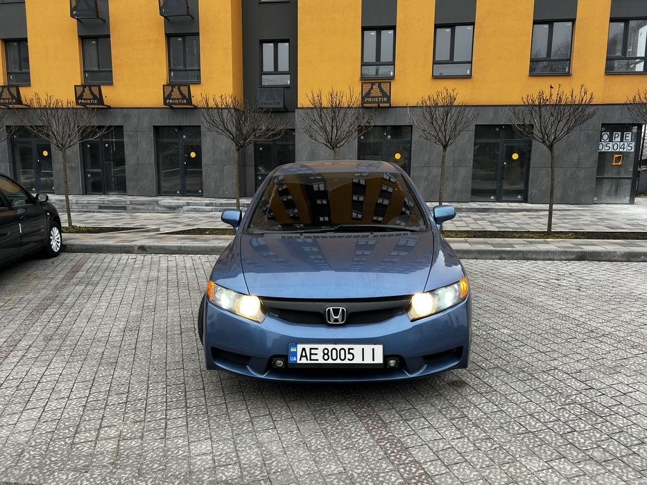 Продам Honda Civic 1.8 Автомат