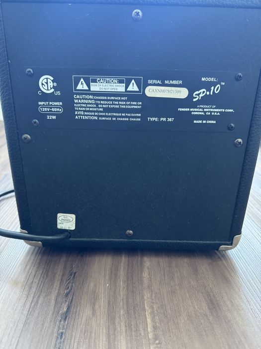 Aplificador FENDER