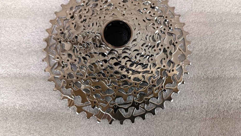 Нові касети SRAM Rival XG-1250 Cassette 12-speed