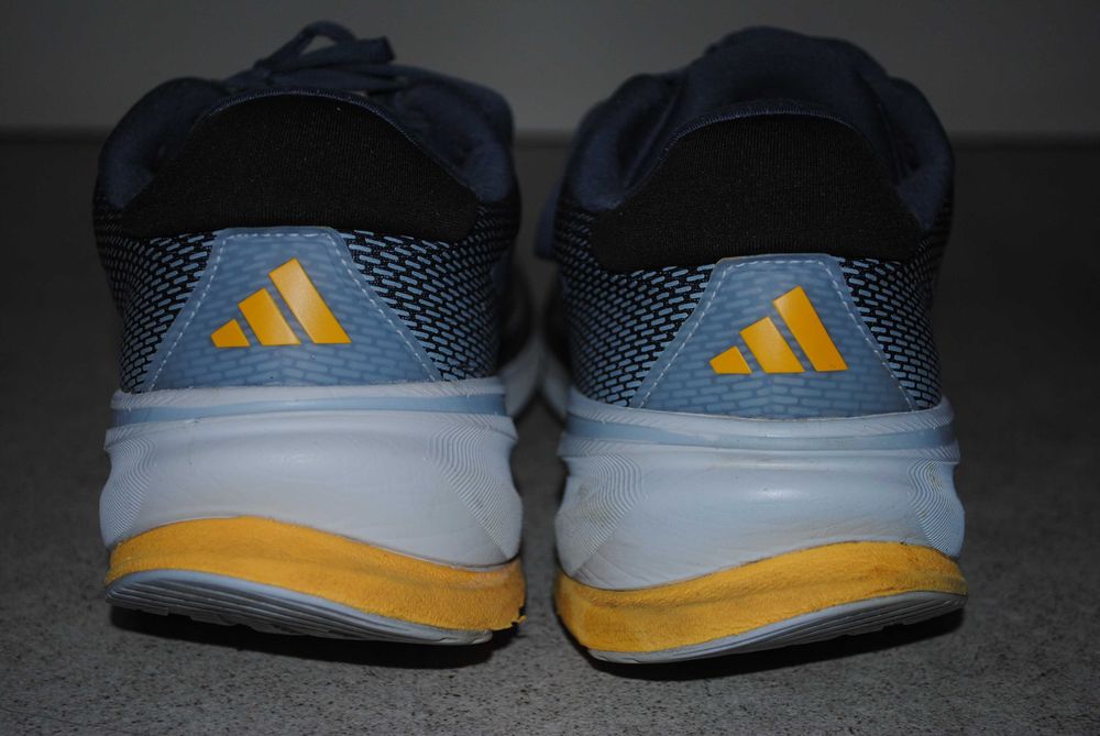 Buty do biegania Adidas Supernova Rise roz 42 i 2/3