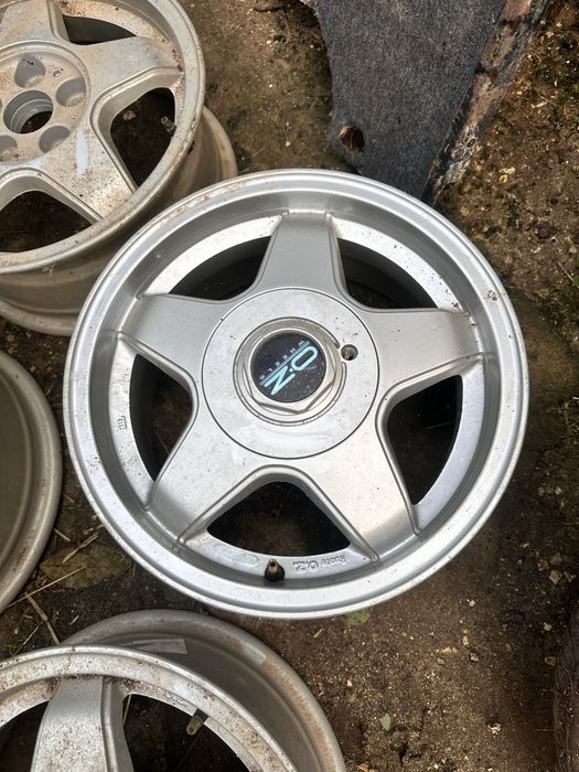 Jantes OZ Racing r14 5furos