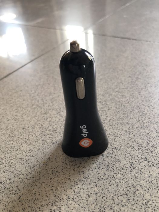 Carregador isqueiro/ para 2 portas USB-  Novo