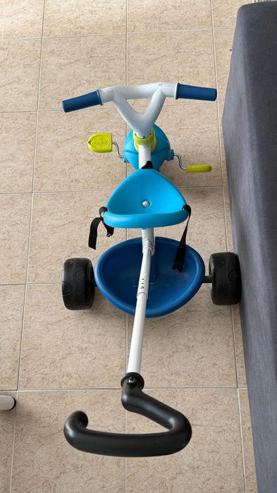 Triciclo Snoby Seminovo