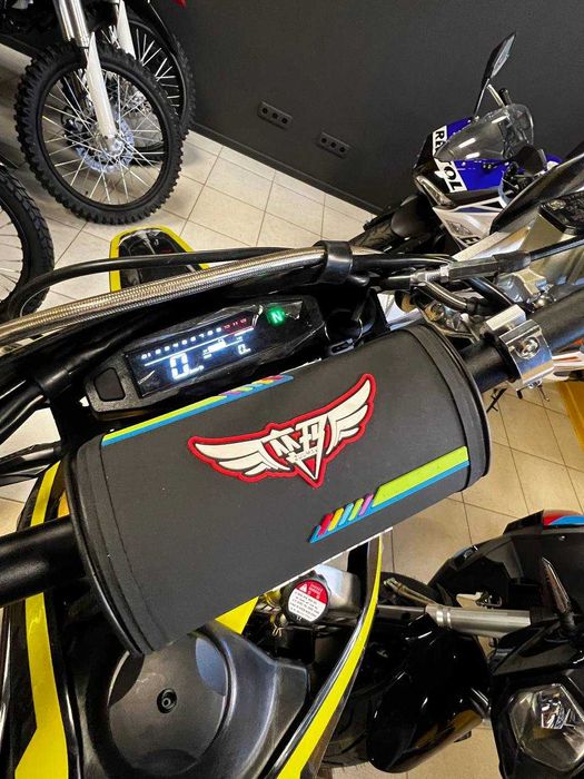 Мотоцикл ZUUMAV S8 FULL PRO (S8-KE300)