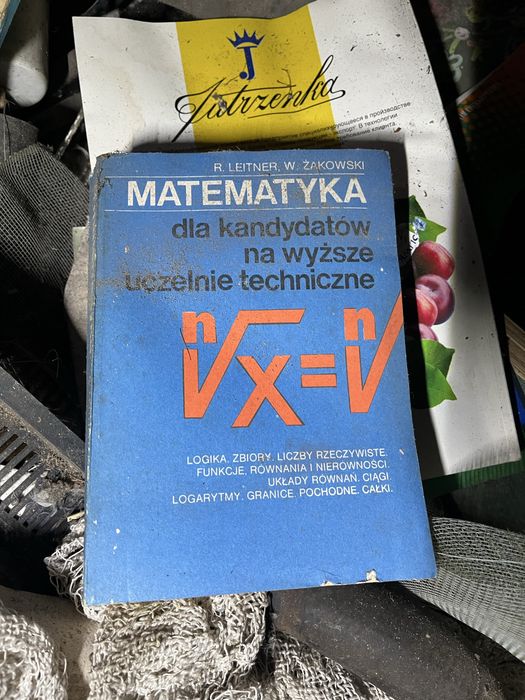 Stare książki naukowe