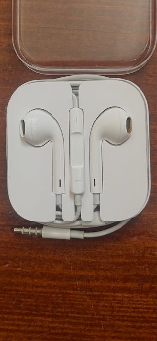 Навушники Apple дротові