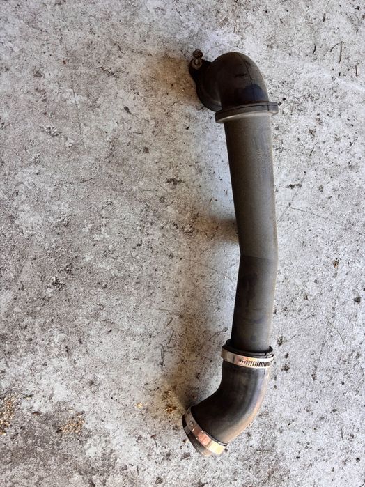 Przewód intercoolera 1.6 2.0 TDI 04l145770s