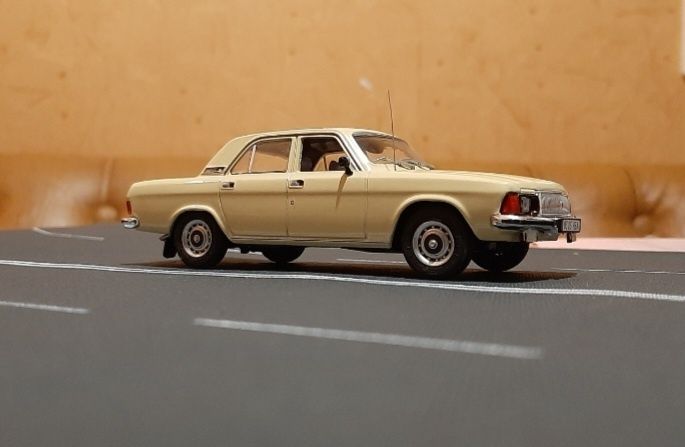 модель Газ-3102,ручная работа
