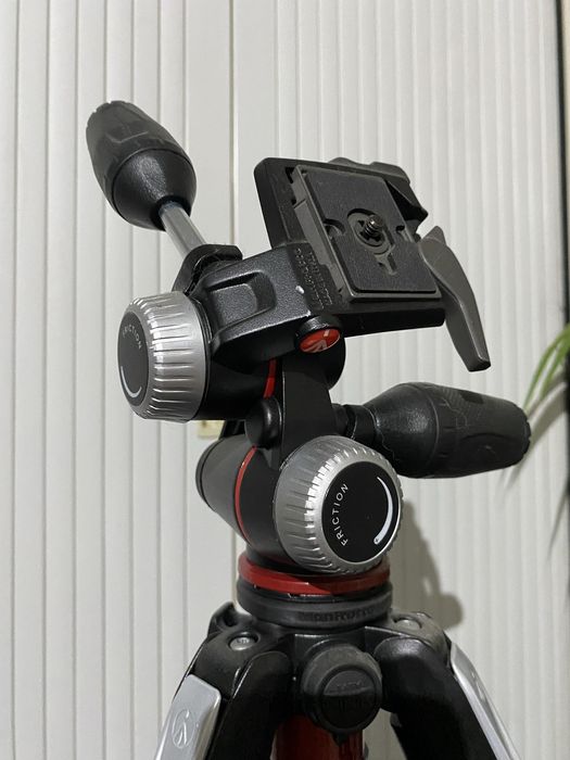 Statyw do aparatu manfrotto 190