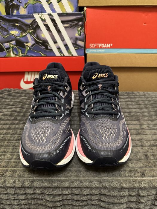 Кросівки для бігу  GT-2000 7 42(26,5см) оригінал