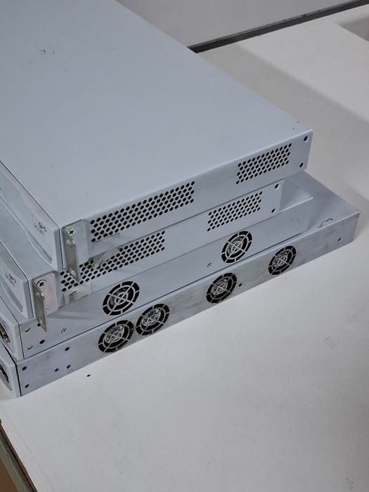 4 Switchs de Rede 3COM - Barato - Para desocupar