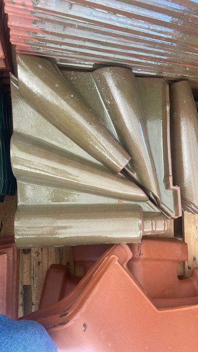 Telhas bebés cor verde