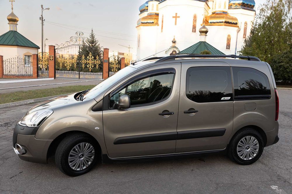 Продаж авто Citroen Berlingo 2014