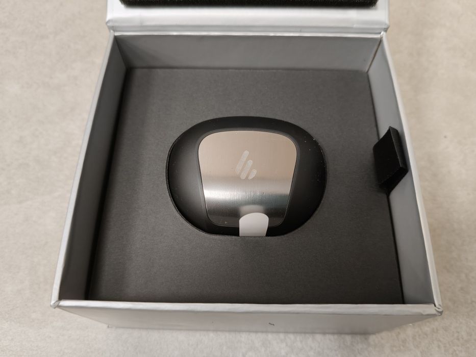 Sluchawki Edifier NeoBuds Pro - prawa nie działa