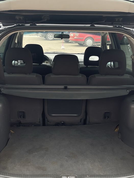 Mazda Premacy 2004року