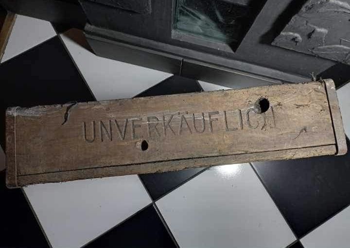 Unikatowa niemiecka drewniana skrzynka z okresu II wojny światowej