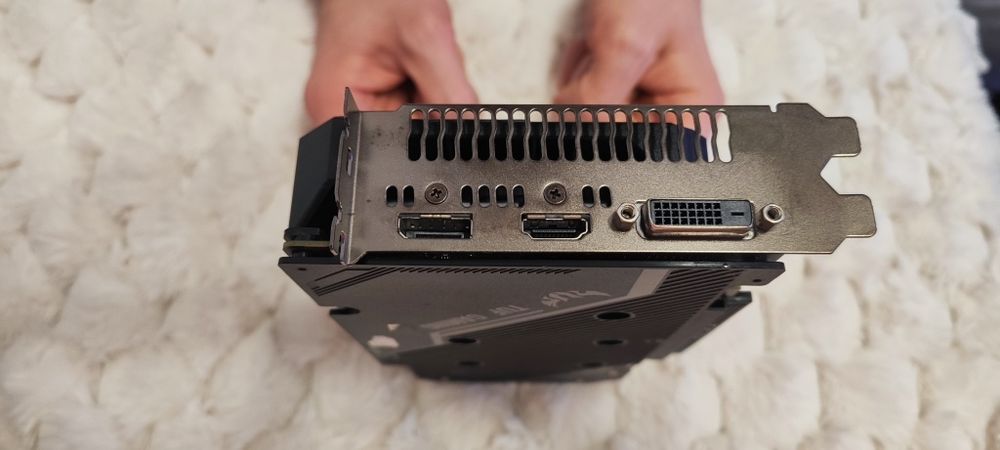 Karta graficzna ASUS GTX-1650S (Super) 4GB – sprawna, testowana