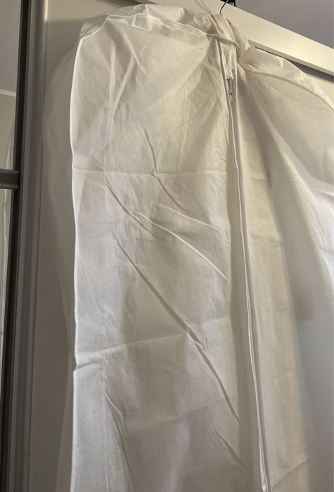 Suknia ślubna biała koronka