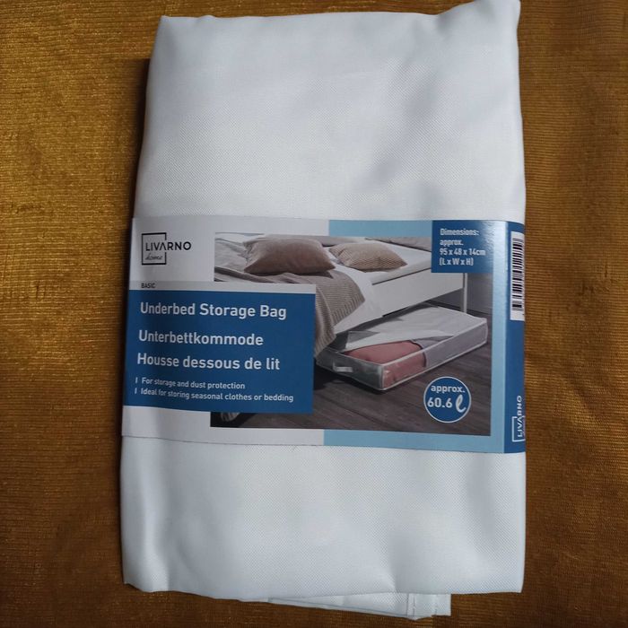 Organizer tekstylny pod łóżko