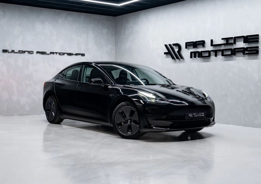 Tesla Model 3 Standard Range Plus RWD foto 2