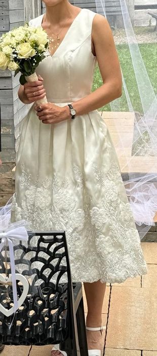 DO NEGOCJACJI Suknia ślubna / ślub cywilny / Chi Chi London roz. S