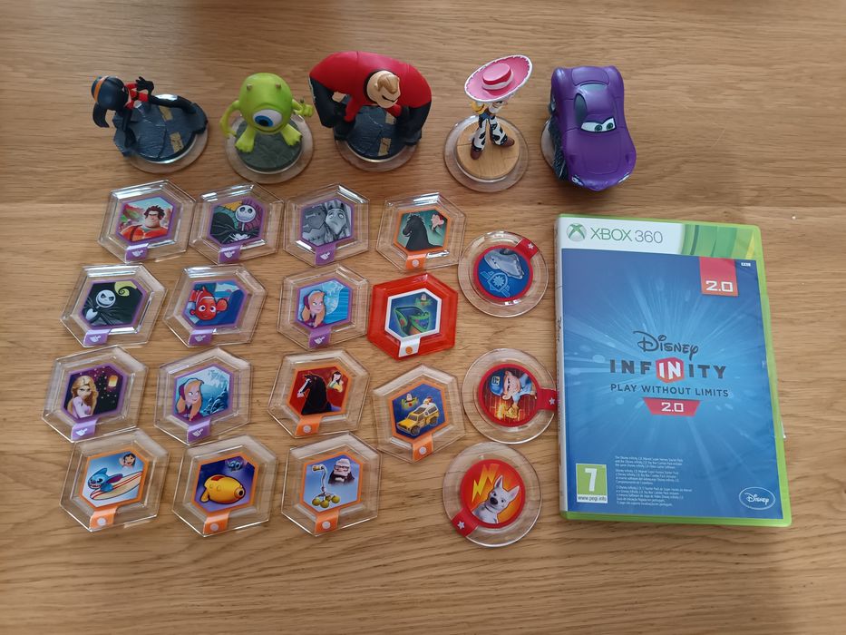 Disney infinity 2.0 Xbox 360, zestaw gra, figurki, dyski mocy.  Figurka Jessy Toy story, iniemamocni, potwory i spółka