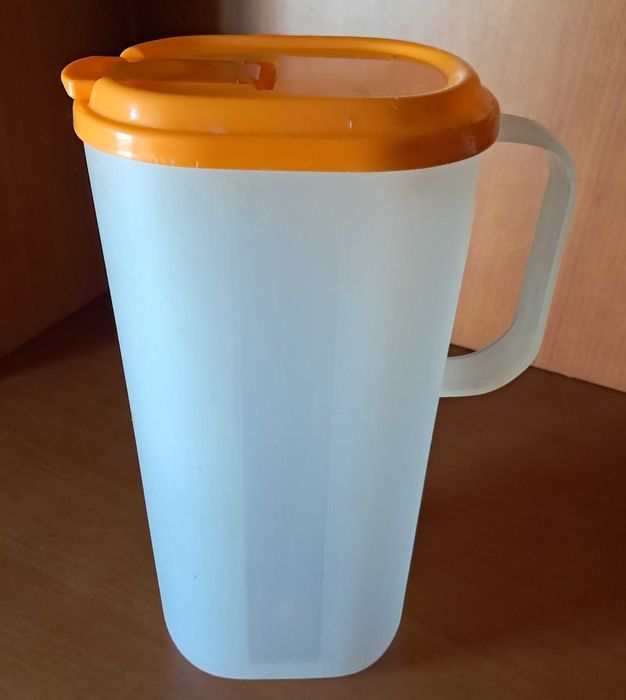 Recipiente para alimentos com tampa
