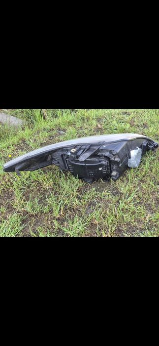 Lampa lewa przód Ford Mondeo mk4 xenon