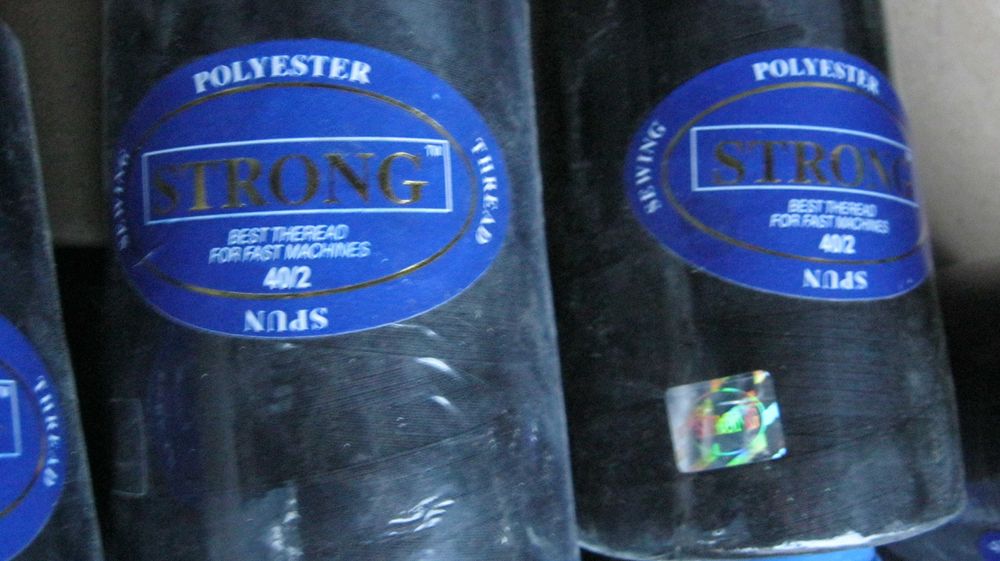 Швейные нитки в бобинах STRONG, BESTEX