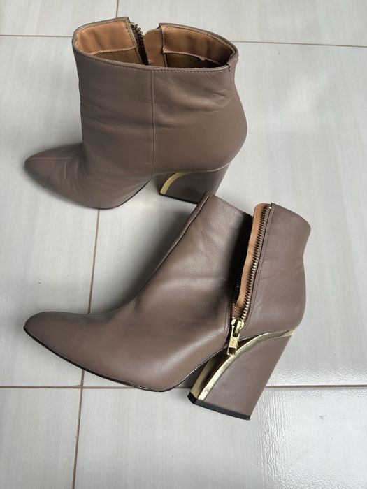 Buty kazar.              38