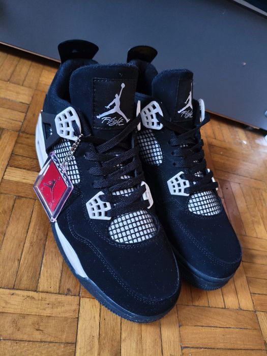 Jordan 4 retro white thunder NIKE