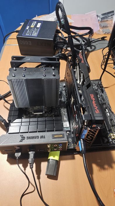 Motherboard ASUS TUF Gaming B760-Plus WiFi D4 + Opção de CPU (i5-13600KF ou i5-14600KF)