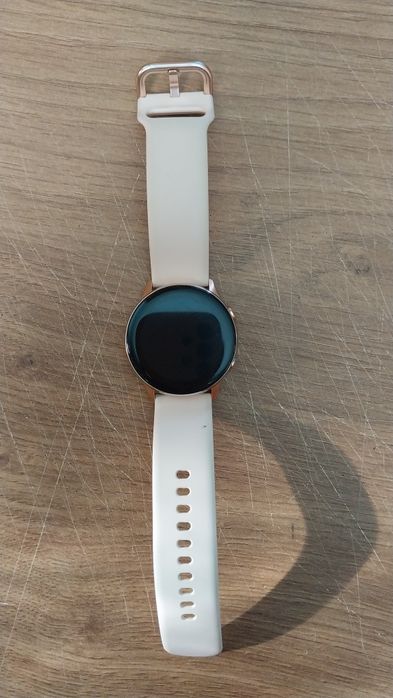 Продаю смарт годинник samsung galaxy watch active