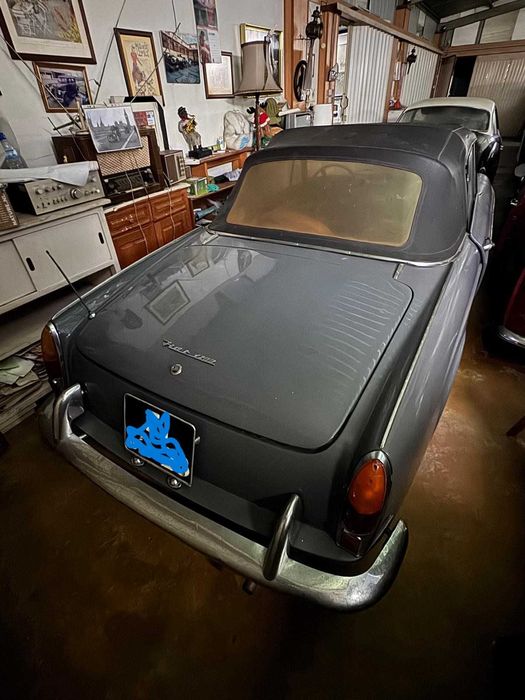 Fiat antigo 1200 Cabriolet de 1962